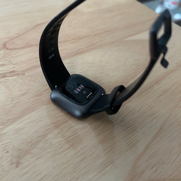 Fitbit Versa 2 - Picture 8 of 13